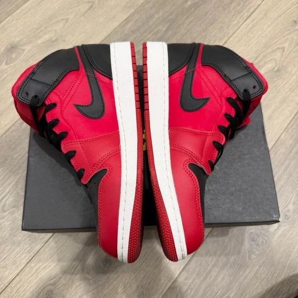 Air Jordan 1 Mid Black and Gym Red - Picture 7 of 13